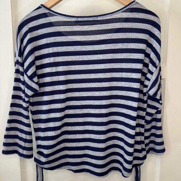 SALE 2/15 Chloe K - Navy and Grey Striped 3/4 Length Sleeve Top - Size Medium. - Picture 4 of 9